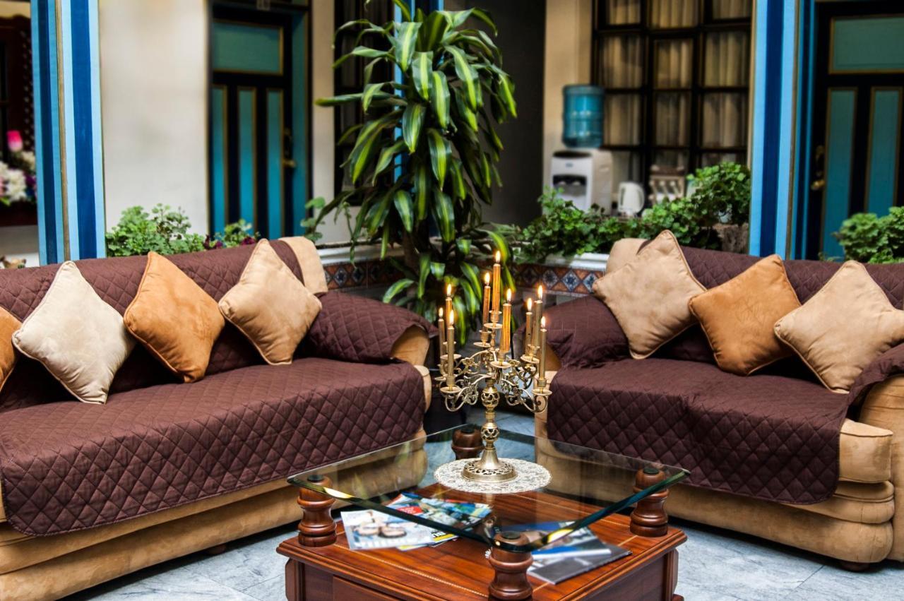 Hotel Montecarlo Риобамба Екстериор снимка